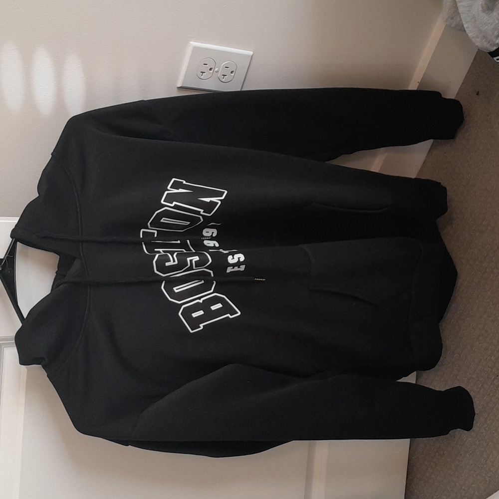 " Boston " Hoodie. 100% Polyester. Brand new. Made in China. Large. Black.
